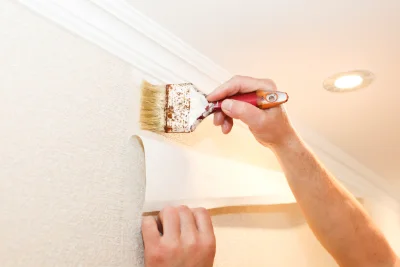 Pose de papier peint à la Saussaye — revêtements muraux et toiles de verre